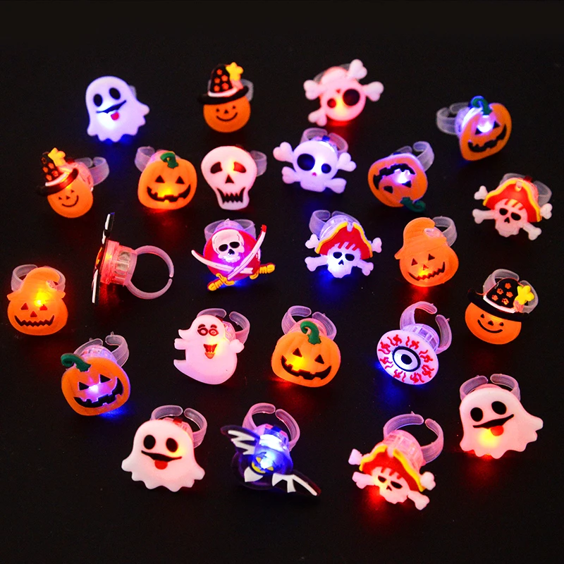 

Creative Pumpkin Ghost Skull Glowing In Dark Finger Rings Colors LED Luminous Halloween Rings Toy Party Decor For Home Kids Gift