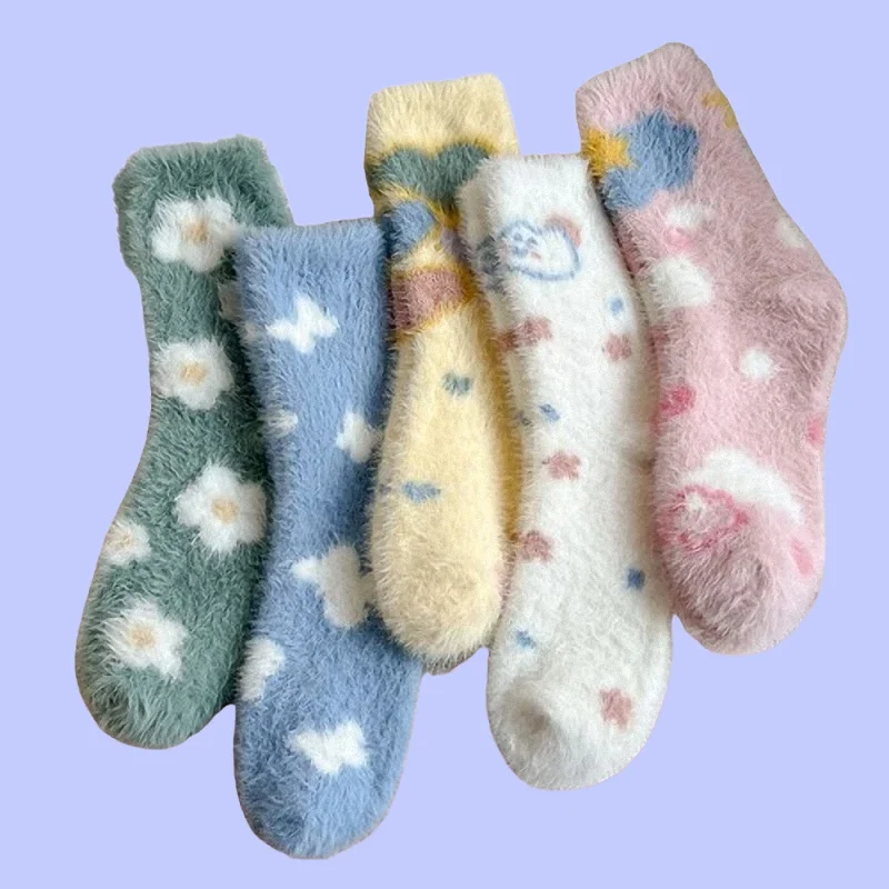 

5/10 Pairs 2024 Fashion High Quality Women's Socks Breathable Mid-tube Socks Plush Cartoon Mink Velvet Soft Foot Warming Socks