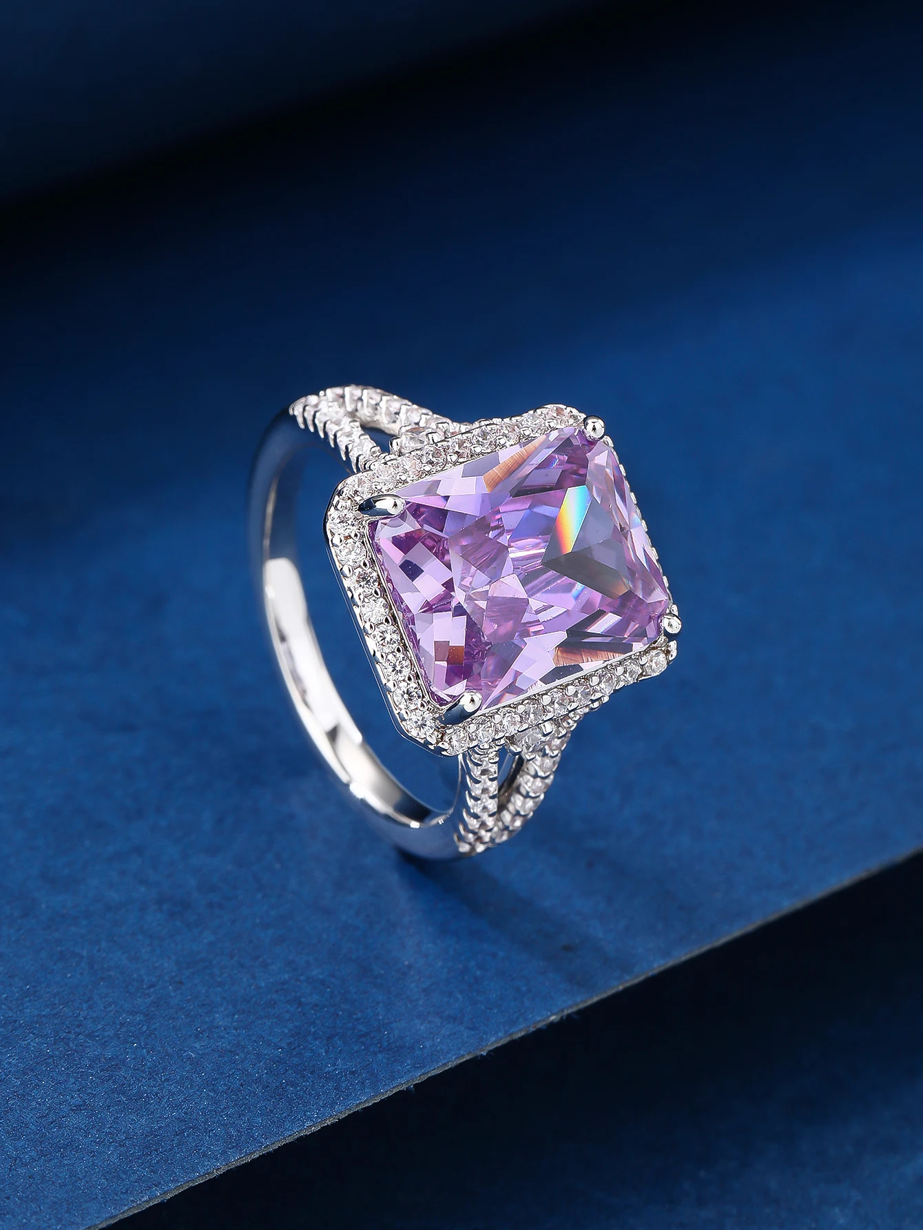 

Gorgeous Gemstone Ring with Sparkling Zircons - Elegant Jewelry for Women, Perfect for Special Occasions & Daily Wear