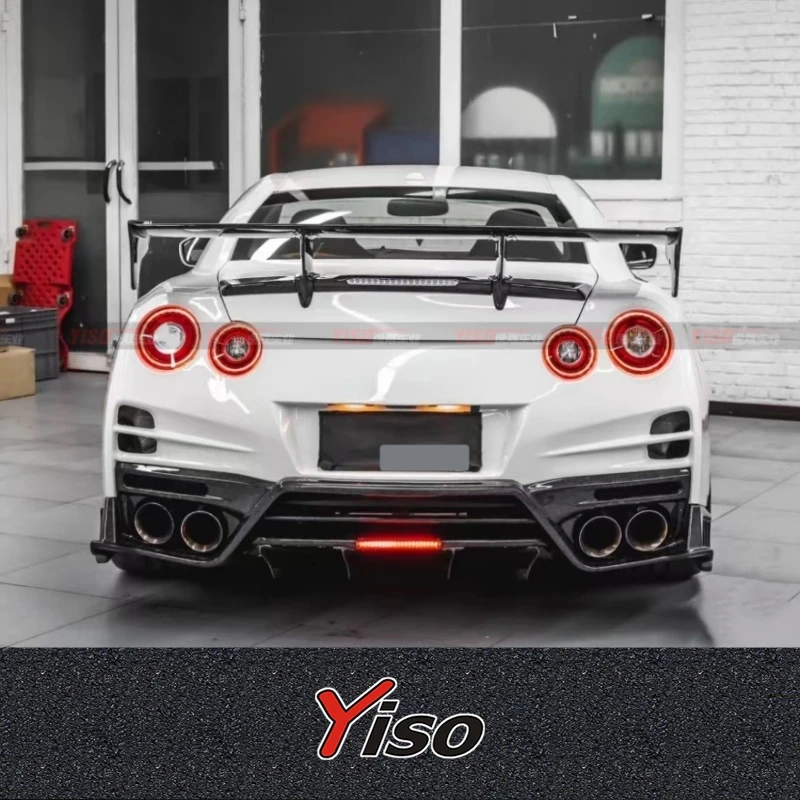 

Suitable for NISSAN R35 GTR GTR35 Modified Carbon fiber Top Secret Rear Bumper Aerodynamic kit