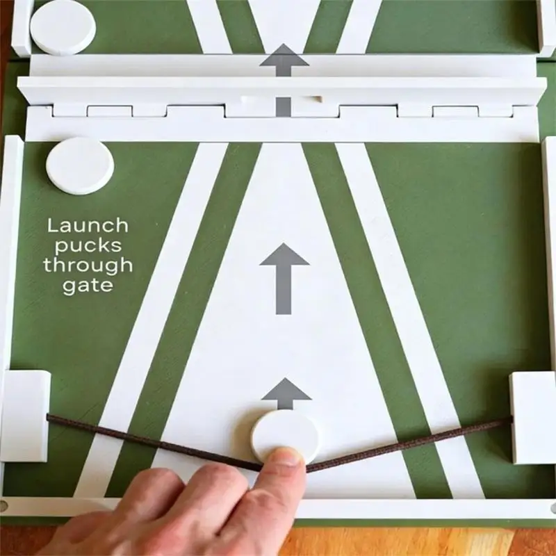 

Plastic Chesses and Checkers Game Set Travel Checkers Portable Folding Chesses Board