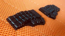 Corne Mini 36/42 Choc V1 Axis Bluetooth Wireless Split Keyboard Custom ZMK GitHub Action Hot-swap Screen DIY Gamers Design