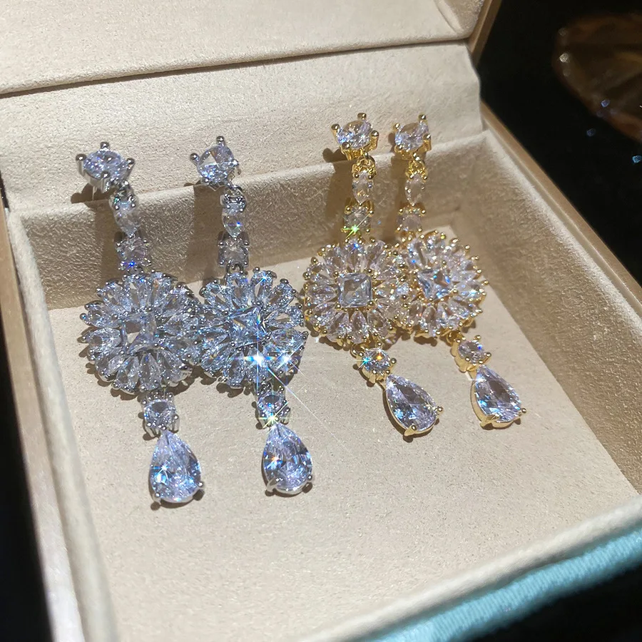 Zircon Round Teardrop Tassel Stud Earrings Courtly Elegance, Sophisticated and Exquisite Niche-Style Earrings with Luxurious