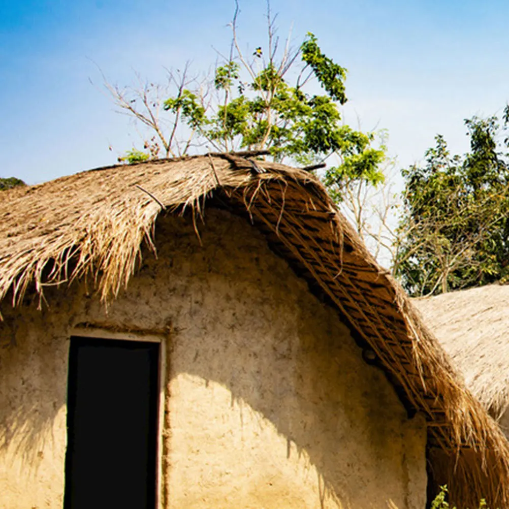 

2Pcs Artificial Straw Roof Simulated Thatch Natural Color for Garden Yard Rooftop Decor Landscaping Outdoor Use