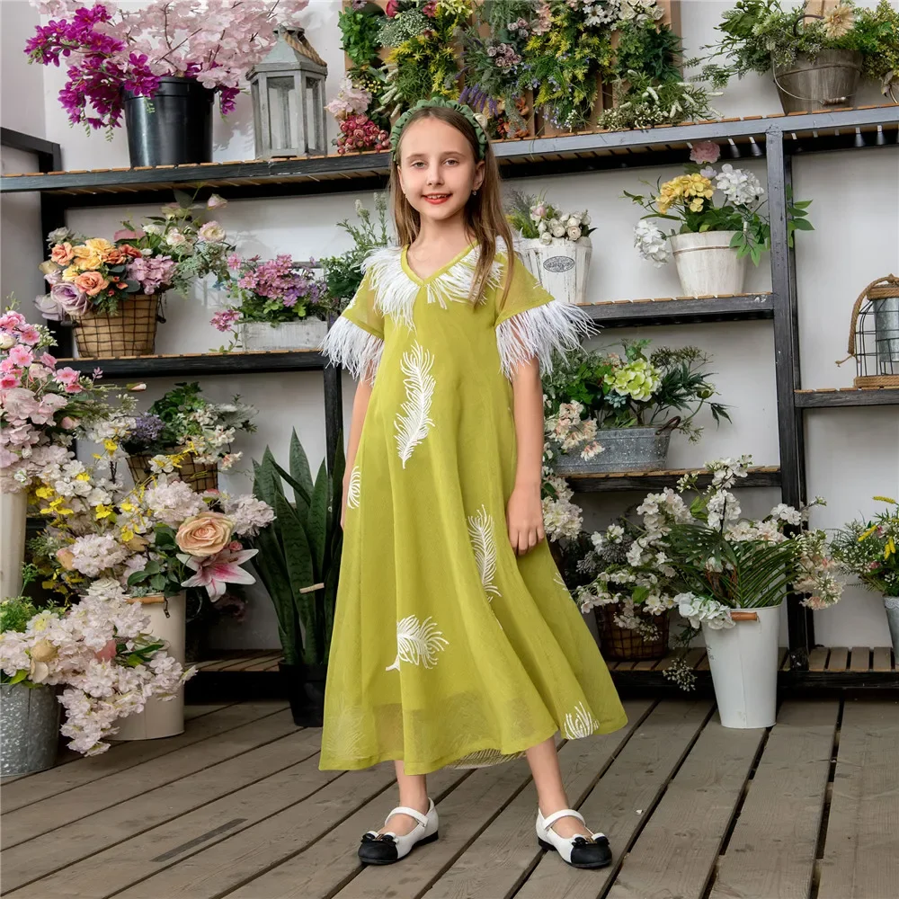 イード・ジェラバ　ムスリムキッズガールズ　マキシドレス　フェザーアバヤ　ドバイ　トルコ　カフタン　イスラム子供服　ジャラビーヤ　アラブローブ　カフタン　モロッコ風ガウン