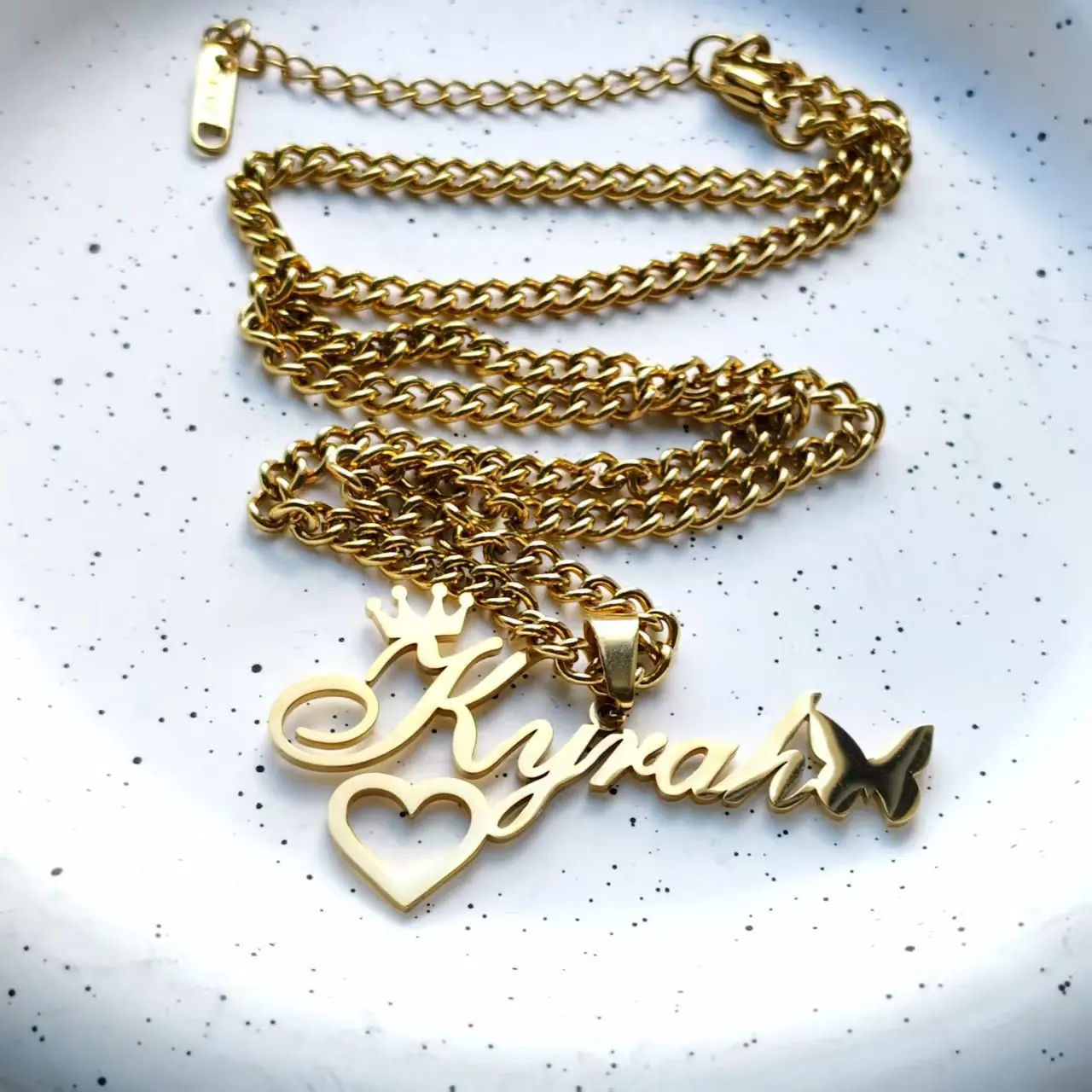 DHQH nuevo collar con nombre personalizado/personalizado colgante de letra personalizada/collar regalo del Día de San Valentín envío no incluido