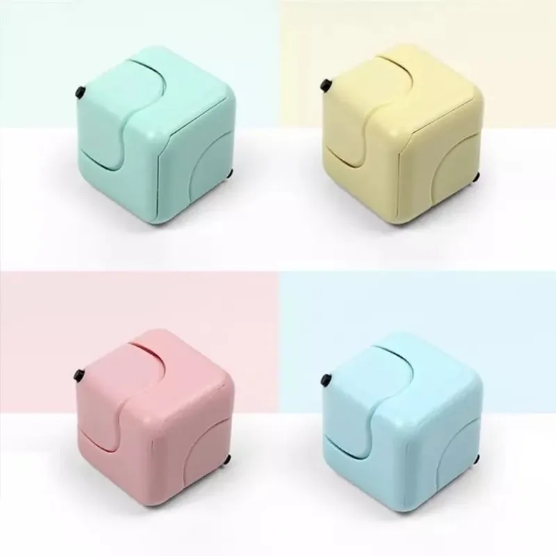 

1 Pcs Mini Infinite Rotating Cube Toy Anti-stress Gyroscope Adult Fingertip Spinner Fun Stress Relieving Toys Children Gifts