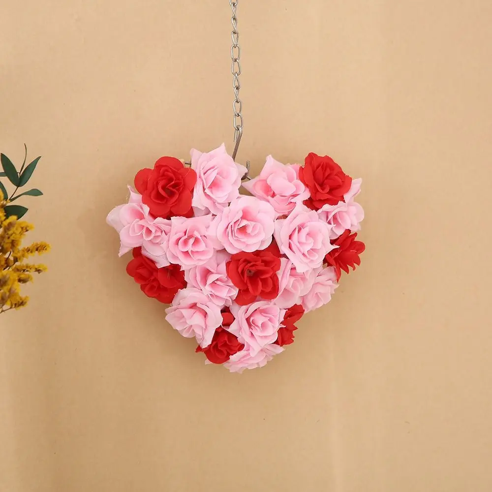 Romantic Valentine's Day Wreath Ornaments Handmade Elegant Rose Heart-Shaped Wreath Hanging Simulation Love Flowers Party Favor