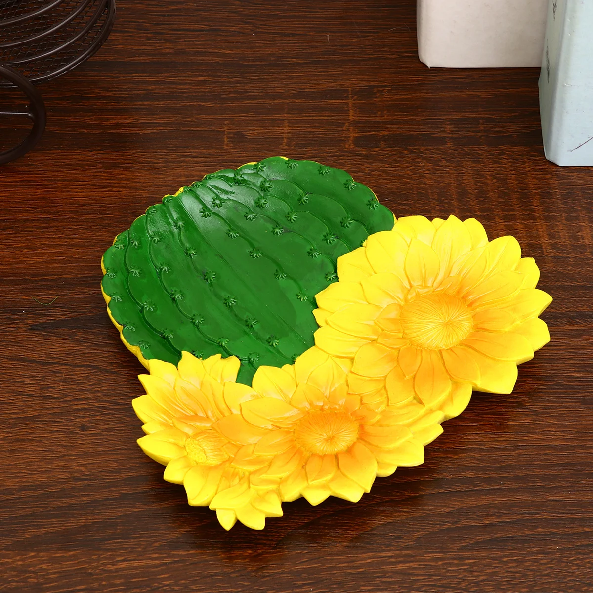 

Resin Dried Fruit Plate Colorful Cactus Design Serving Tray Snack Plate Storage Plates Eco Friendly Decorative Practical