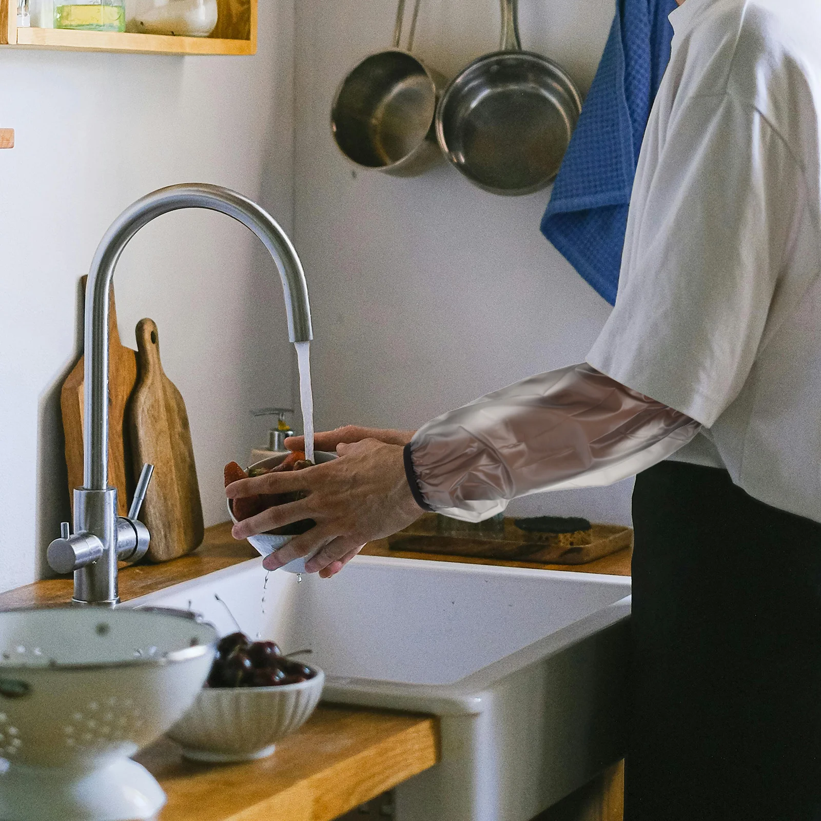 

2pcs Waterproof Arm Sleeves Oil-Proof Durable Forearm Covers For Gardening Cooking Cleaning Housework Men Women Students