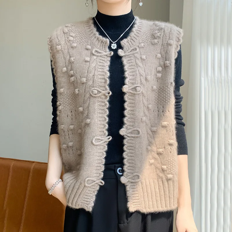 2024 New Knitted Cardigan Vest Women Spring Autumn Loose Temperament Sleeveless Knitwear Waistcoat Jacket Female Top