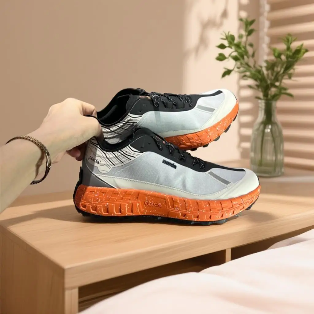 

кроссовкиДышащие уличные длинные кроссовки, верх с сетчатыми отверстиями, дышащие для длительных бега