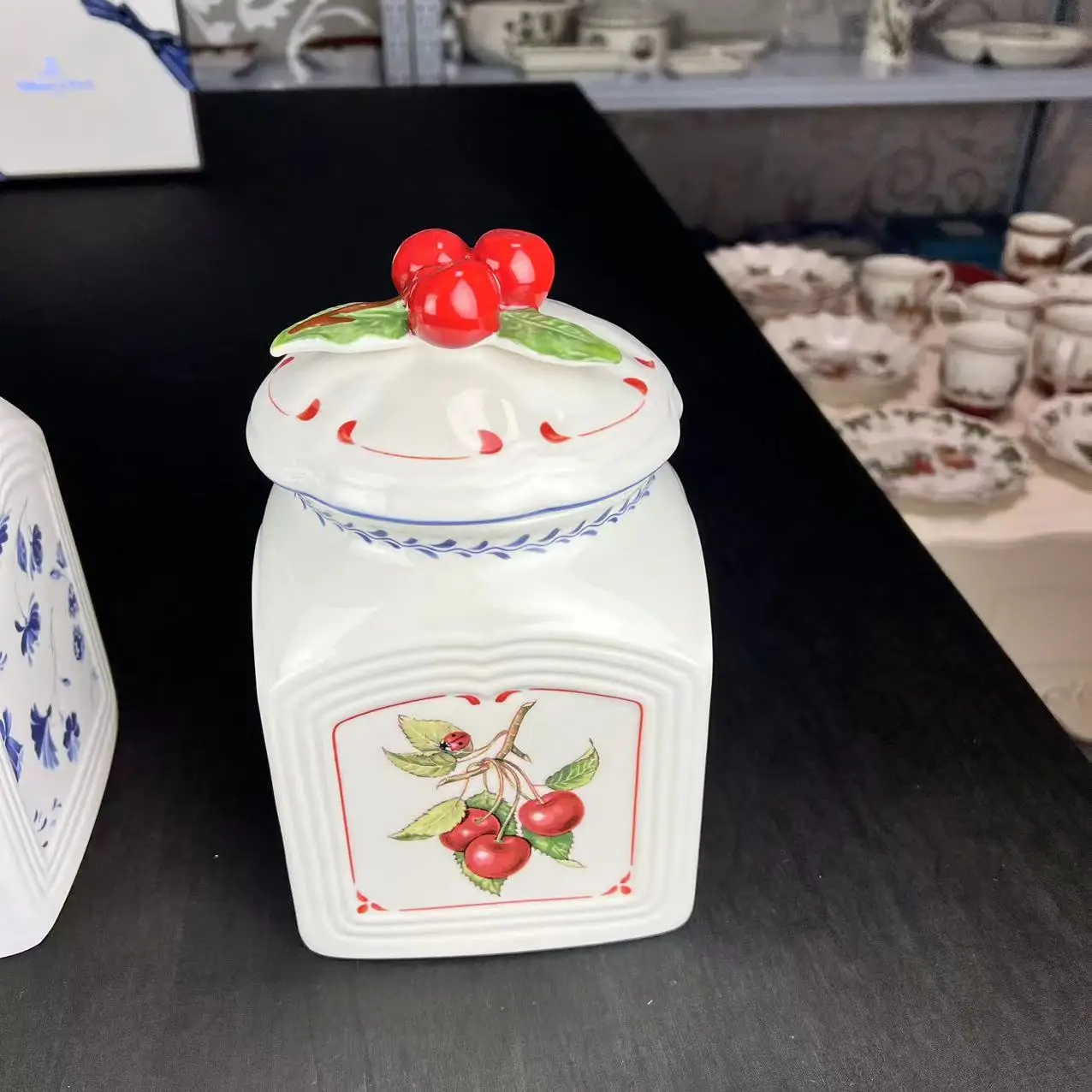 German tableware Grange storage tank European retro pastoral fruit picture sealed jar