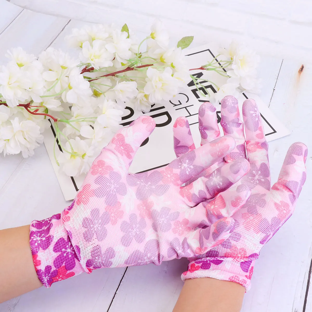 

6 Pairs Protective Gloves Gardeners Safety Gardening Painted Palm Printed Beekeeping Work