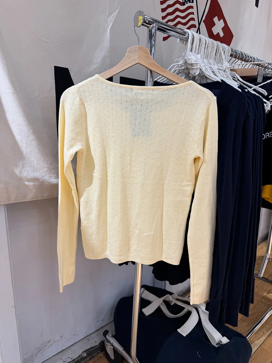 العيينة زبدة أصفر كم طويل تي شيرت المرأة مغرفة الرقبة واحدة الصدر سترة تيز الخريف الحلو لطيف لينة قطنية عالية الجودة التي شيرت