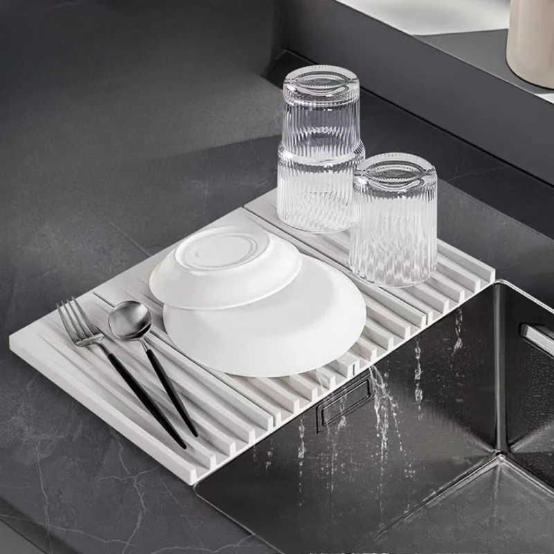 

2025 Foldable New Silicone Water Tank Pad, Large Sloped Drainage Pad for Dishes and Bowls To Drain Water Kitchen Specialty Tools