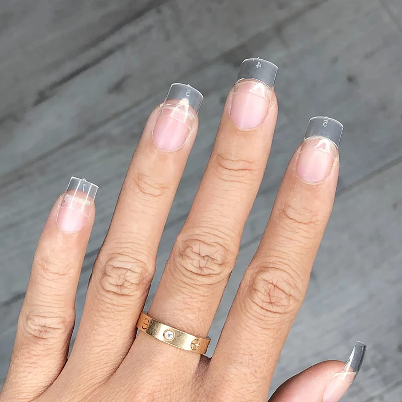 Picture 7: 500Pcs Short Square Acrylic Nail Tips Straight Gel Nails Extension System Half Cover False Nails Tip Manicure Tool