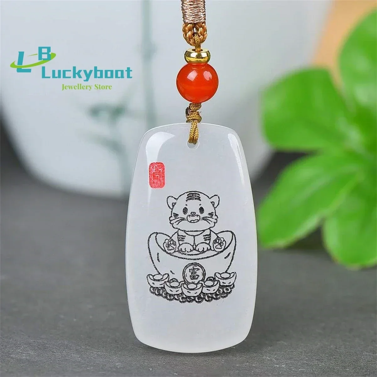 Natural Gold Silk White Jade Fortune Cat Pendant Simple and Generous Personality Fashion Versatile Men and Women