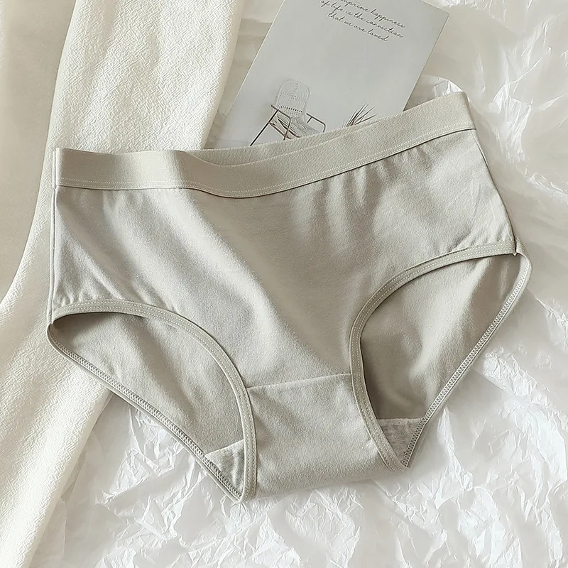 Summer thin cotton comfortable antibacterial breathable cotton crotch waist abdomen Japanese girl solid color ladies briefs.