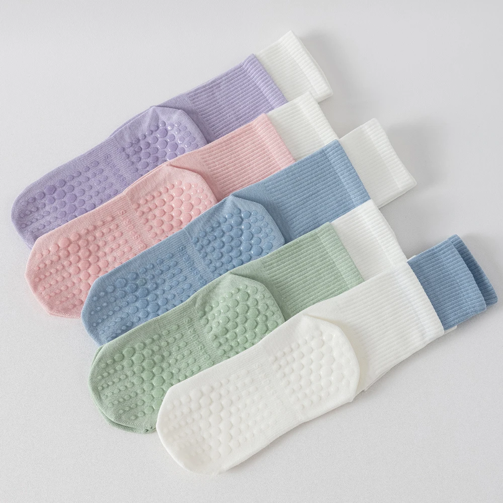 

Новые женские носки для йоги с силиконовым противоскользящим покрытием, дышащие хлопковые носки для балета и пилатеса с бесшовным носком и защитой от запаха