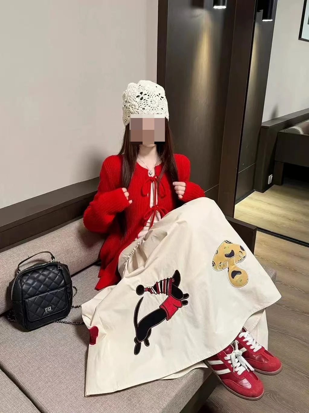 

2025 Wear A Lazy Suit in Early Autumn Red Knitted Cardigan Long-sleeved Sweater Jacket Exquisite Embroidered Hem Skirt for Women