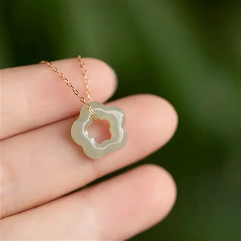 Natural Hetian Jade Plum Blossom Colar Pingente, Cadeia de Clavícula Galvanizada Ouro, Oco Exquisite Jóias, 925 Sterling Silver