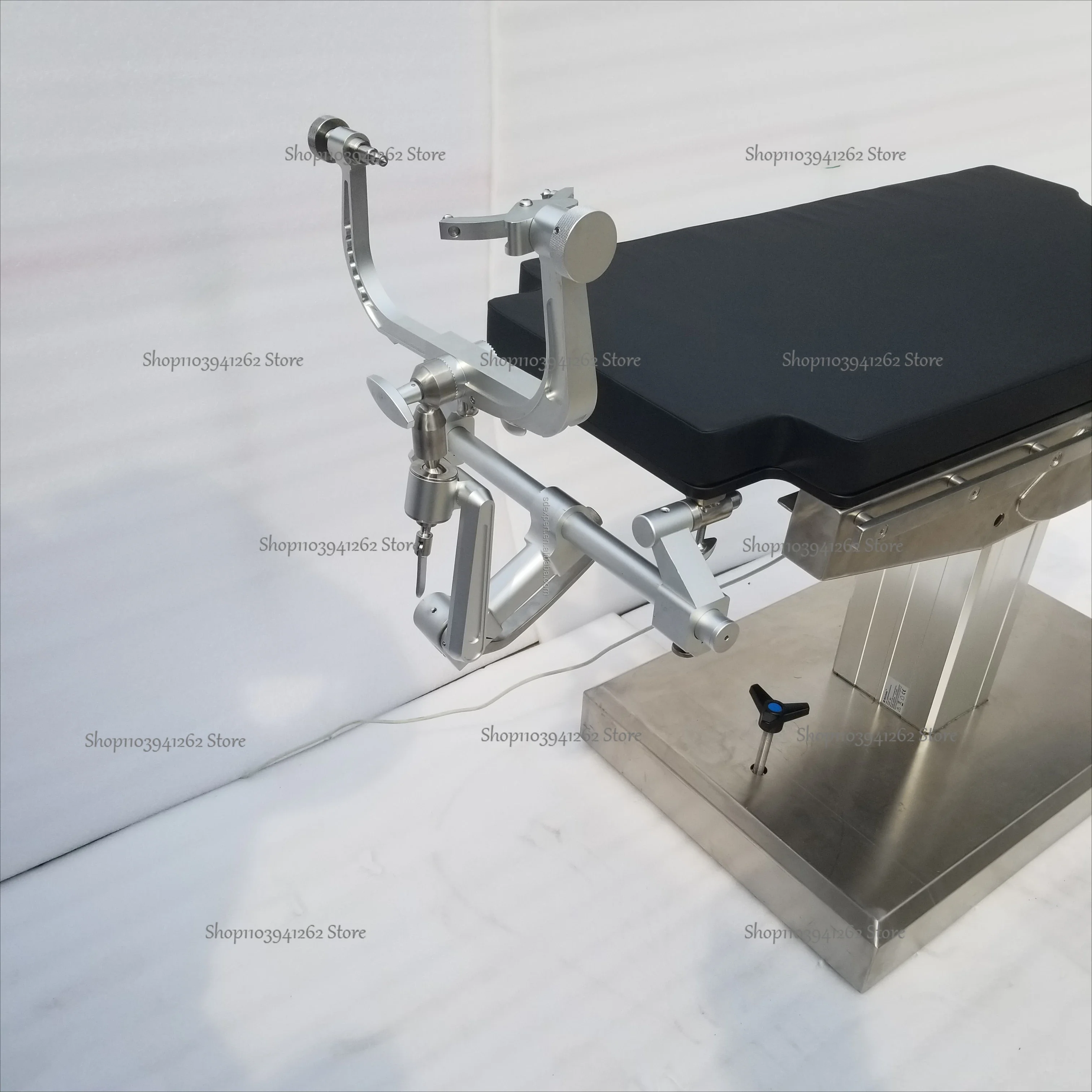 Neurosurgery Use Carbon Fiber Three Needles Holder U-shaped Headstock Carbon Fiber Mayfield Imaging Head Frame