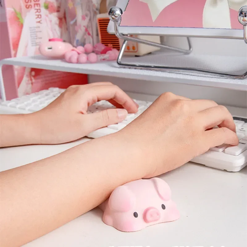 Imagem -03 - Bonito Mouse Pad para Teclado Descanso de Pulso Descompressão Pulsos Estendidos Almofadas para Mesa Material de Escritório Ergonômico Gadgets de Mesa Kawaii