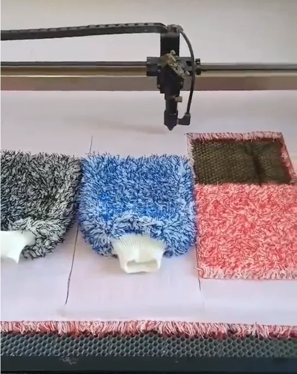 

Thickening Double Side Super Soft Car Detailing Microfiber Glove Absorbency Foam Stitch Inner Lining Car Body Wash Mitt