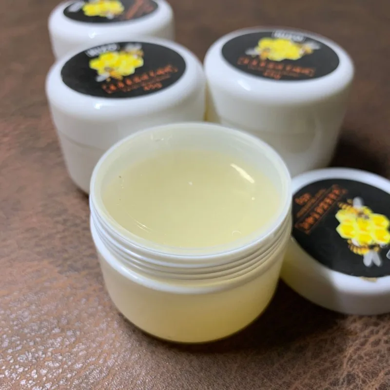 

Guzheng Maintenance Beeswax Guitar Erhu Glazing Wax, Care Cream Cleaning Polishing Waxing Care Oil Wooden Musical Instrument