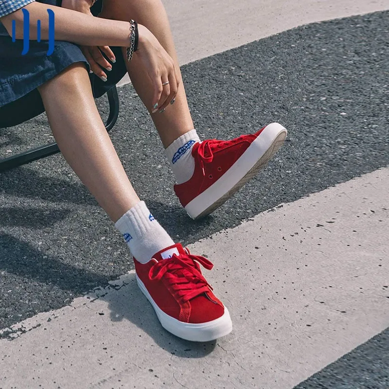 Ollieskate Skateboard Shoes for Men and Women Red Suede Canvas Sneakers Casual Street Skateboarding Shoes