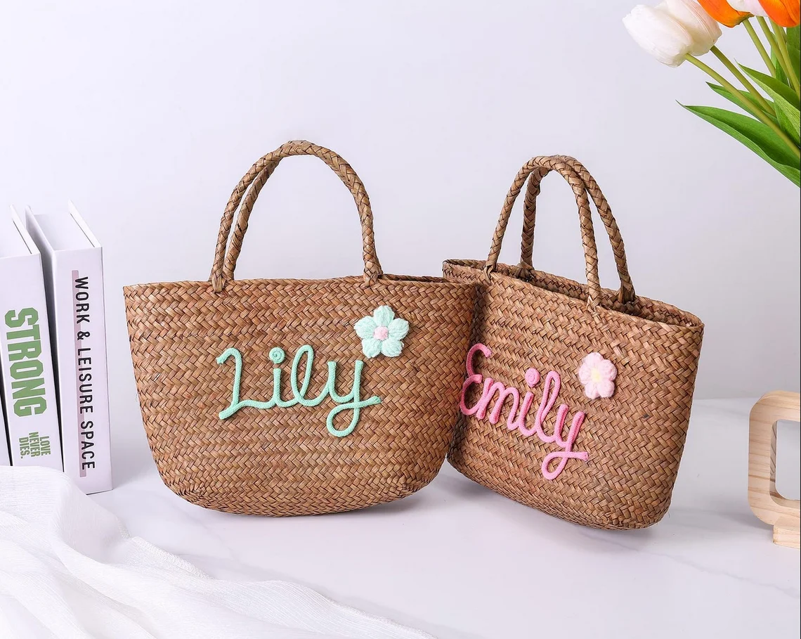 Personalized Straw Bridesmaid Handbag| Custom Bridesmaid Beach Bag| Bridesmaid Gift Basket| Wedding Bachelorette Party Tote Bag