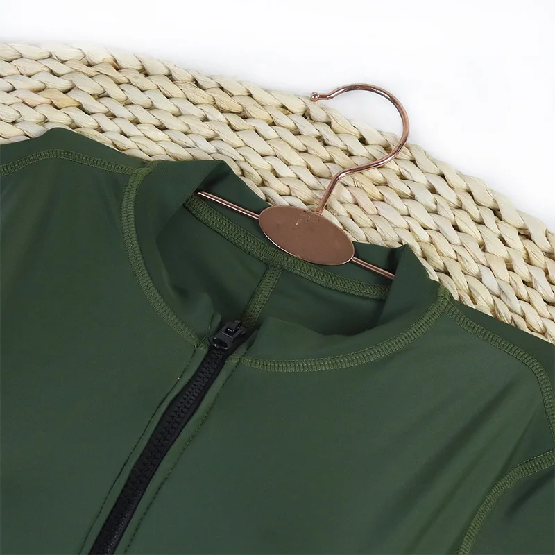 2025 New Women\'s Summer Short Sleeve V-Neck Zipper Front Monokini Rash Guard Swimsuit Slim Fit Surfing Bathing Suit Solid Color