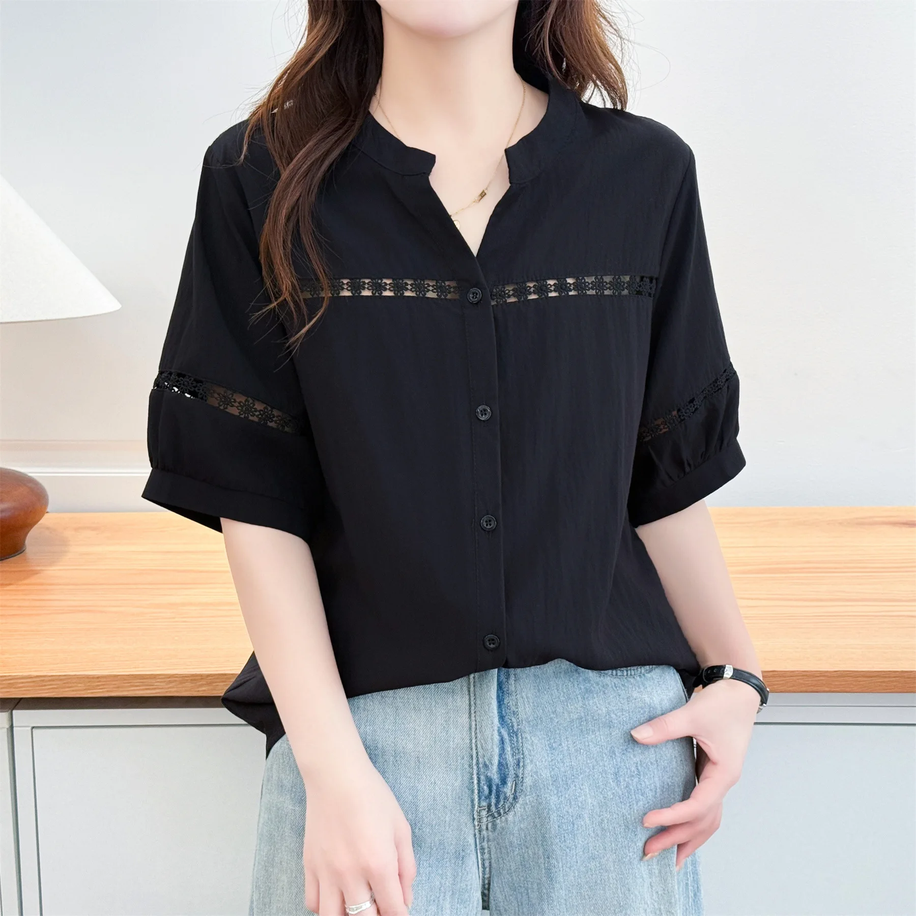 เสื้อเบลาส์หญิงไซส์ใหญ่ แขนสั้น คอวี - usage example