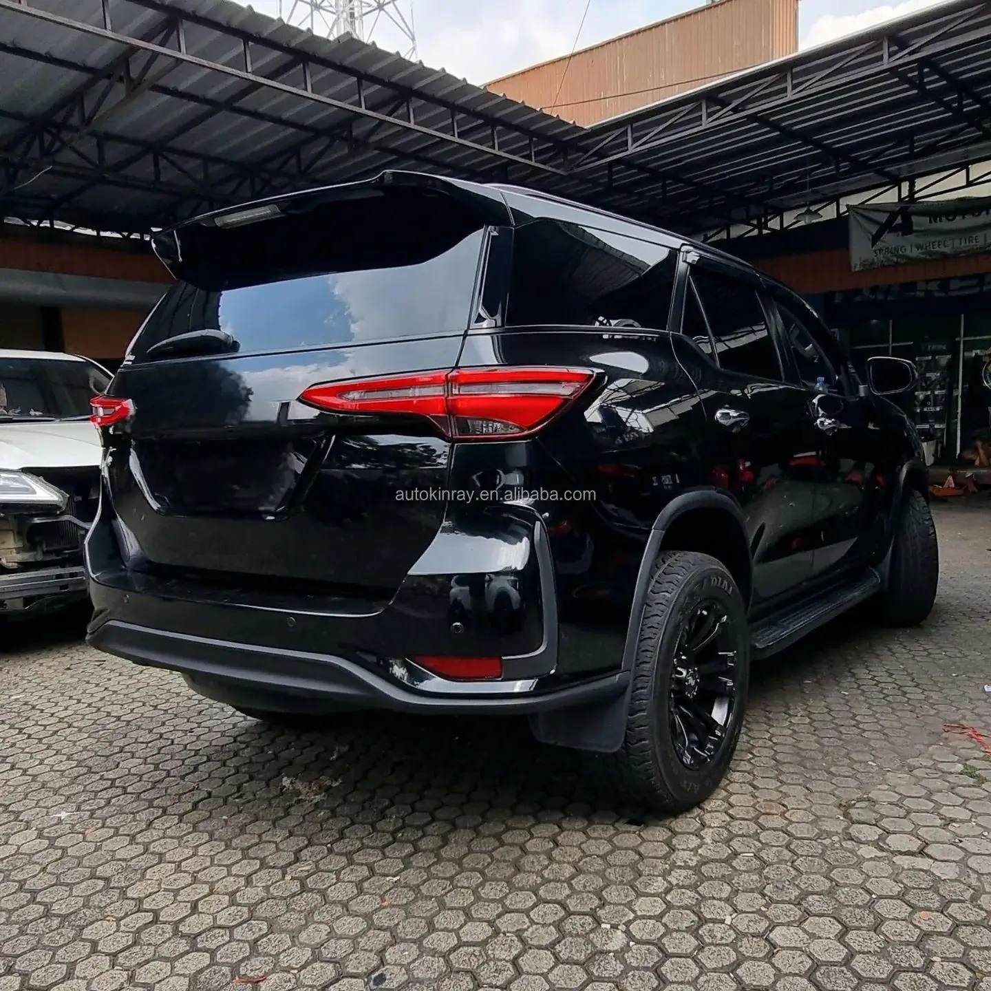 Modification Easy Install  for To-Yo-Ta Fortuner 2017-2022 Change to Fortuner Legender GR Sport Bodykit PP Bumper LED Headlights - Image 5