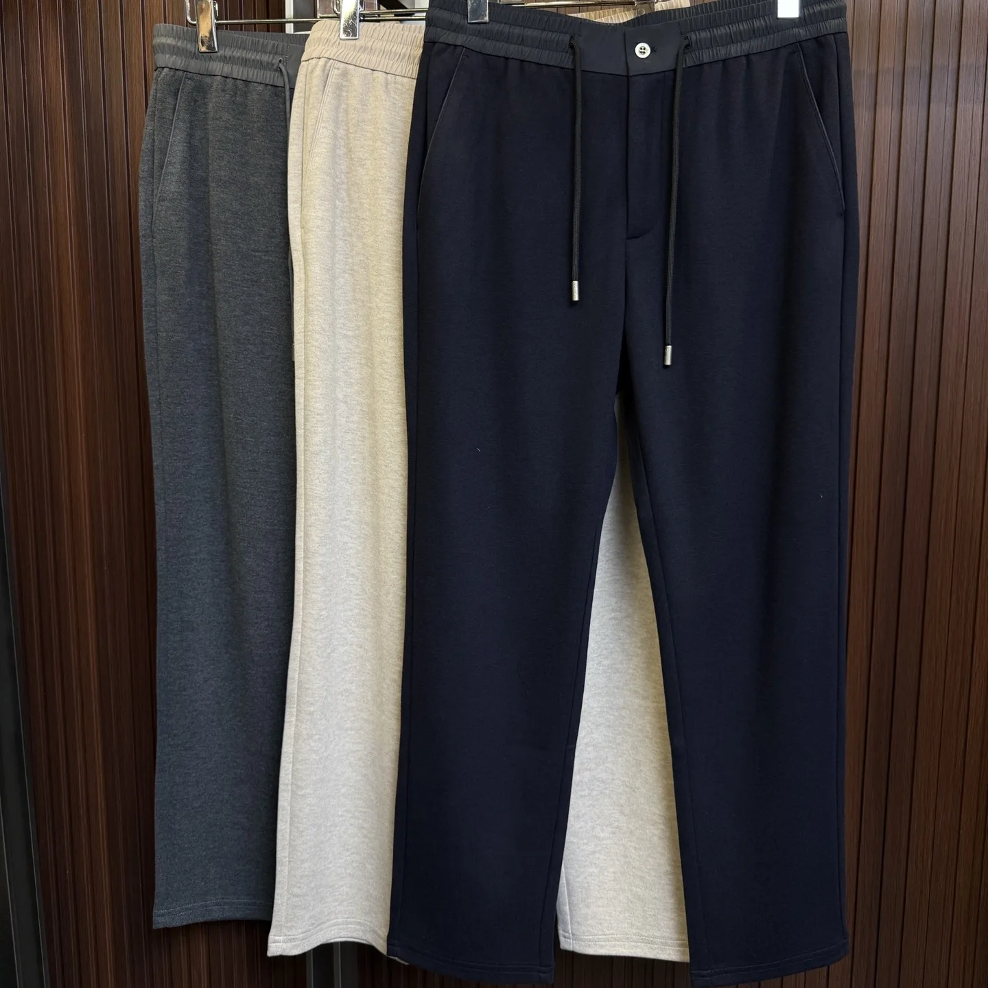 

Итальянские LP 25, ранняя осень, новые модные и удобные однотонные брюки на шнурке, мужские прямые спортивные повседневные брюки