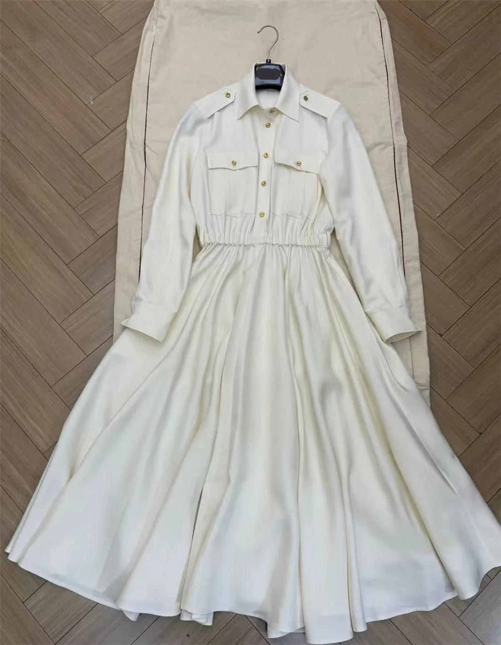 

Elegant Temperament Women Long-Sleeved Shirt Dress Silk Lapel Waisted A Line Long Dresses