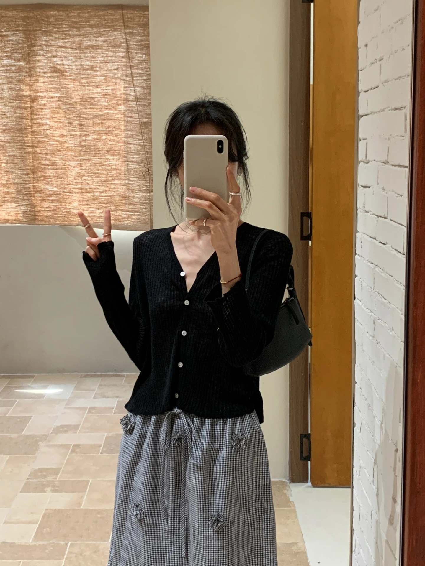 

Korean Style Women's Knitted Long Sleeve Shirt Single Button Thin Outerwear UV Protection Black Spring Summer New Arrival