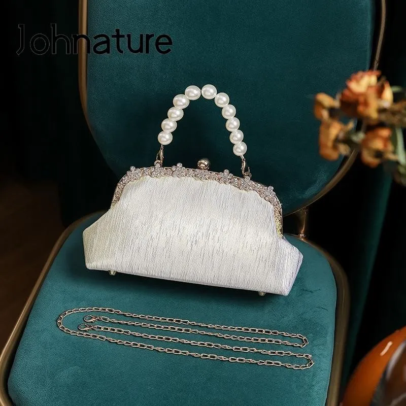 Imagem -02 - Johnature-elegante e Versátil Bolsa de Corrente para Mulheres Elegantes Bolsas de Ombro para Senhora Cheongsam Antigo Pérola Banquete Novo 2024