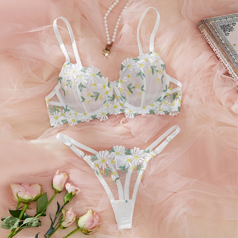 

Sexy Underwear Women Little Daisy Embroidery Erotic Lingerie French Lace Transparent Underwear Ensemble Lingerie Femmes Intimate