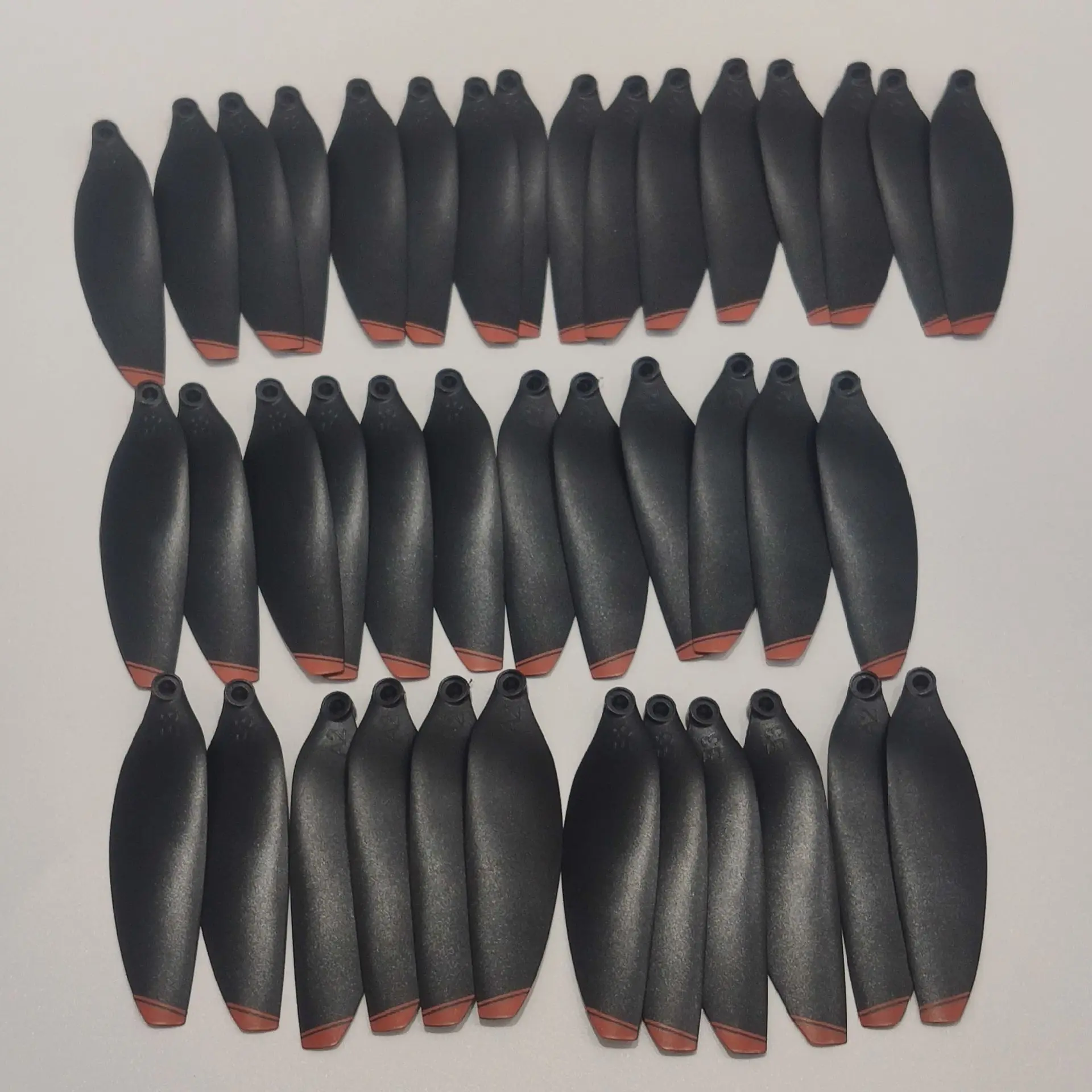 40PCS AB Blades CW CCW Propellers for RG608 PRO RC Quadcopter Brushless Motor Foldable Drone Original Fan Maple Leaf Blade Props