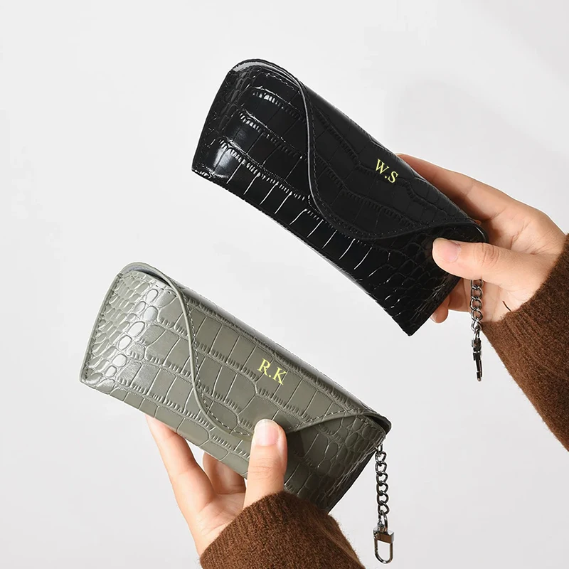 Luxury Real Leather Custom Initials Glasses Bag Fashion Lady Travel Sunglasses Bag Engrave Crocodile Leather Pattern Glass Box