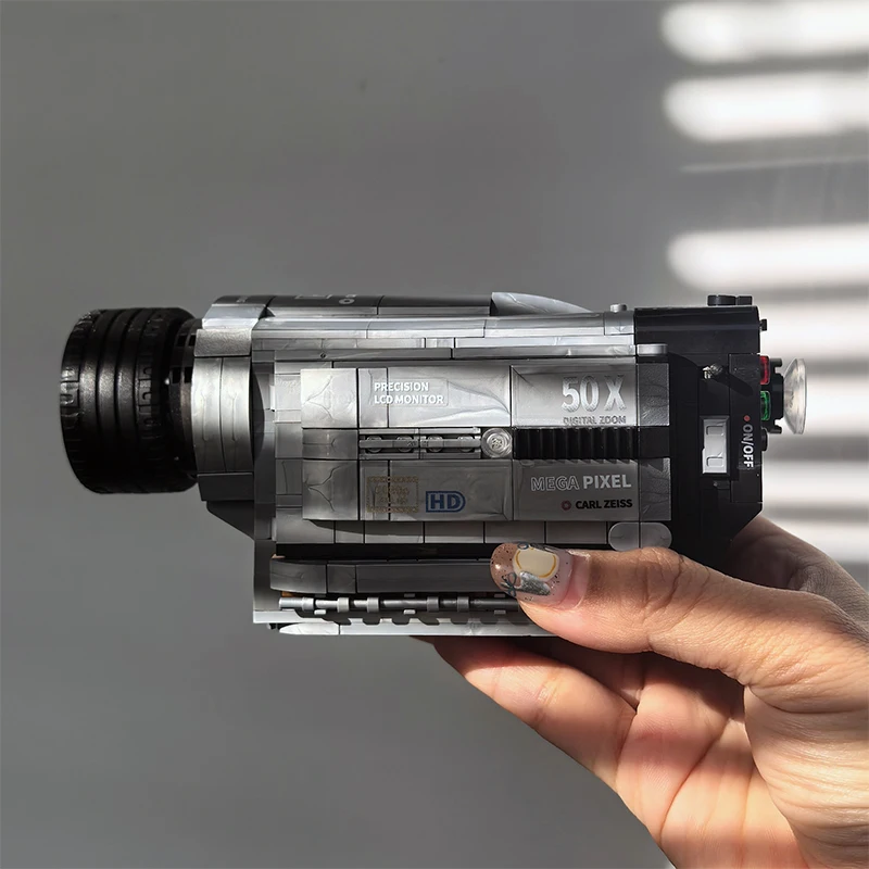 Creative 603PCS Vintage Handheld DV Camera Building Blocks Retro Video Recorder Model Small Scene Coffee Shop Assemble Brick Toy