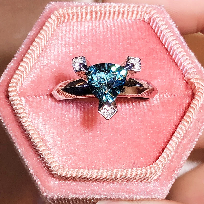 

Classic Ultra-Shimmering Couple Ring For Women Six-Prong Heart-Shaped Sapphire Crystal Full Diamond Love Halloween Gift Jewelry