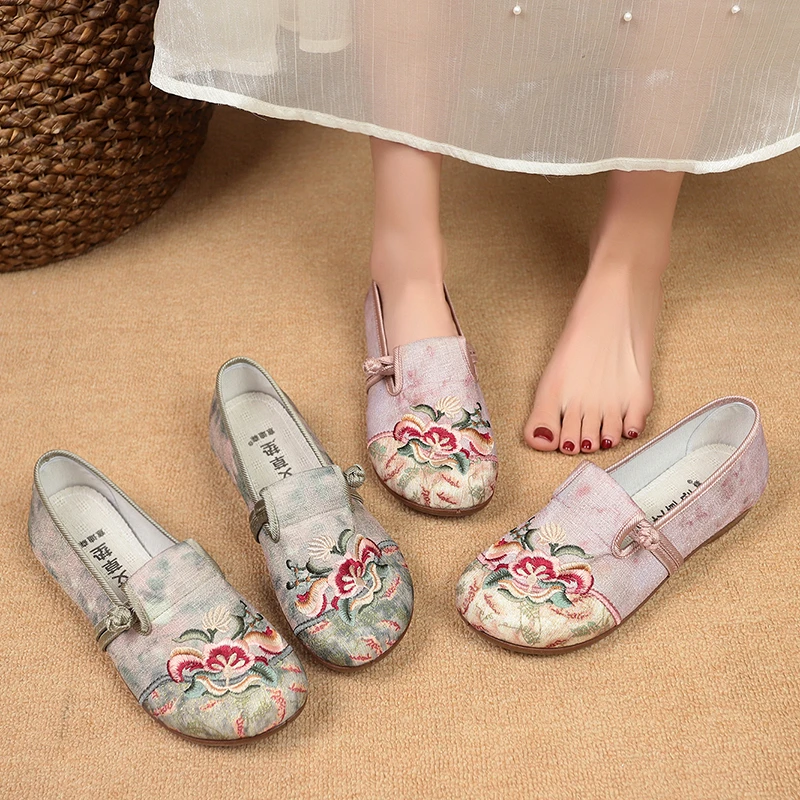 Embroidery Print - Spring/Autumn Women's Embroidered Canvas Shoes Fashion