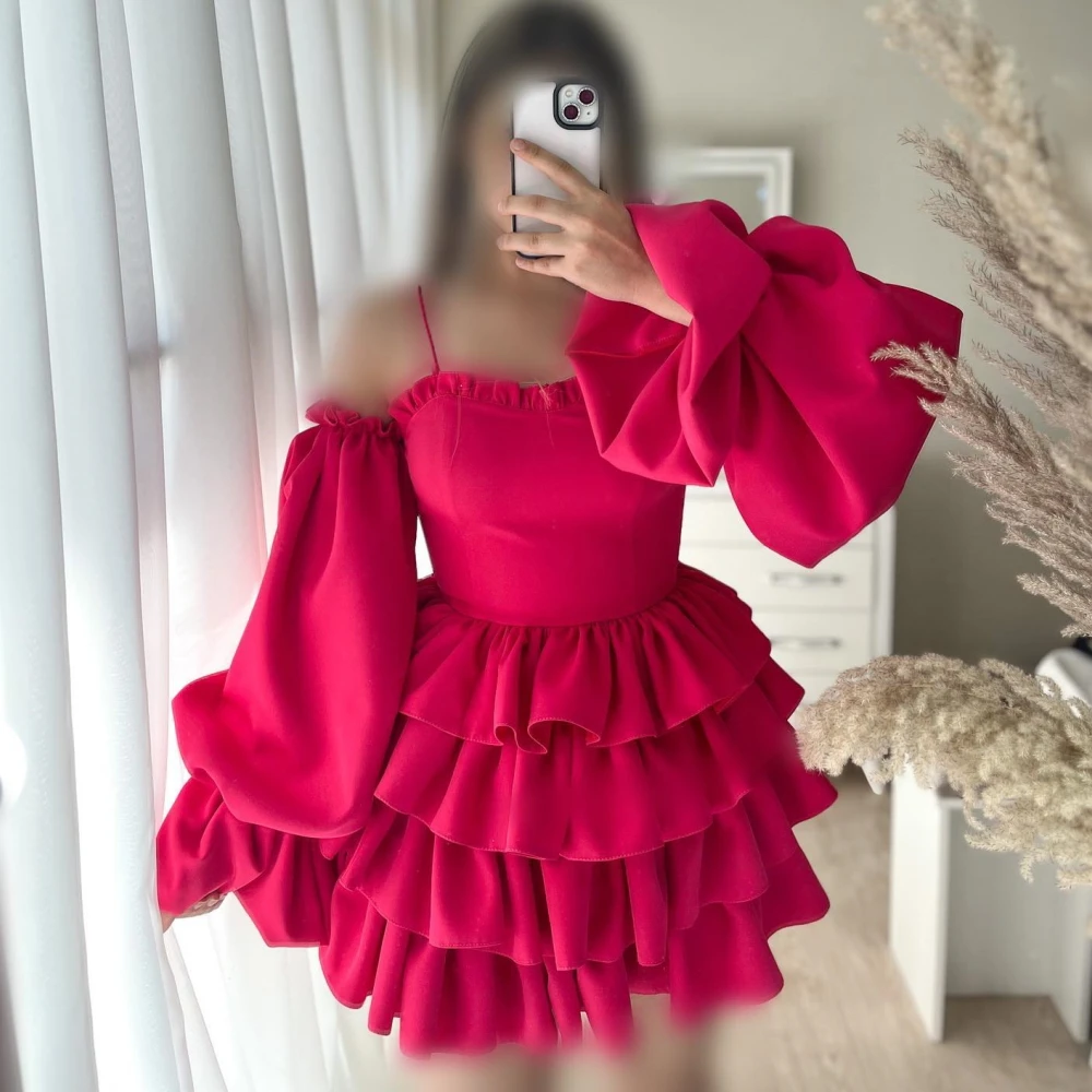 

Carolina Spaghetti Straps Saudi Arabic Mini Red Prom Dresses Satin Tiered Above Knee Length Formal Women Evening Party Dress