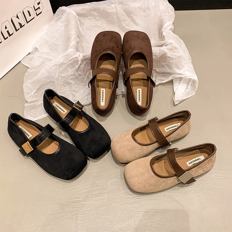 

New fashion retro style suede moccasins for women, soft sole, low heel, casual and comfortable, suitable for autumn and winter.