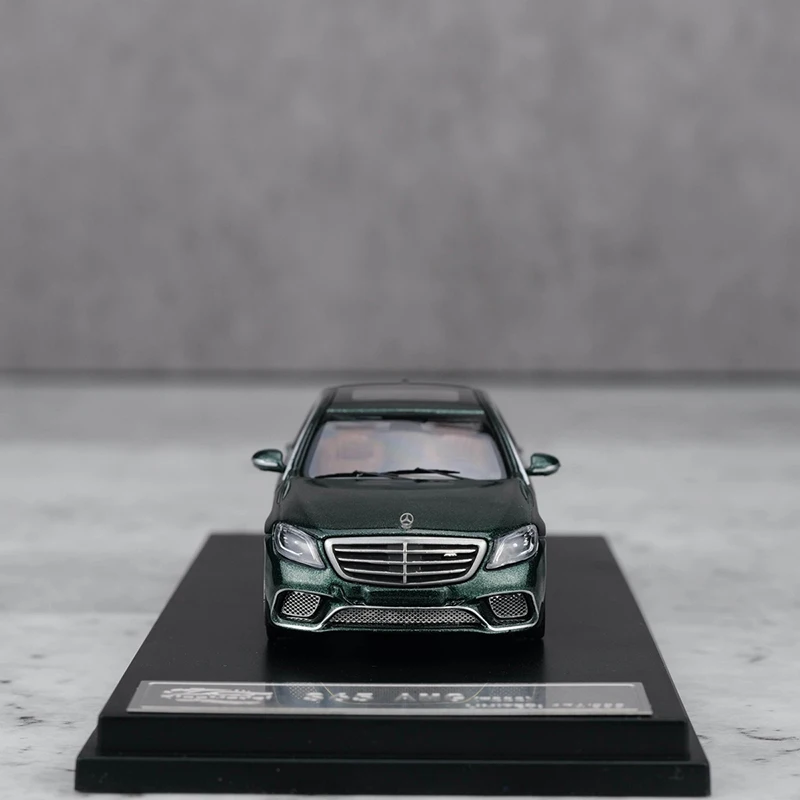 Diecast 1/64 escala modelo de carro mercedes benz s65 amg liga modelo de carro benz w222 jogar veículos brinquedos para meninos caixa original