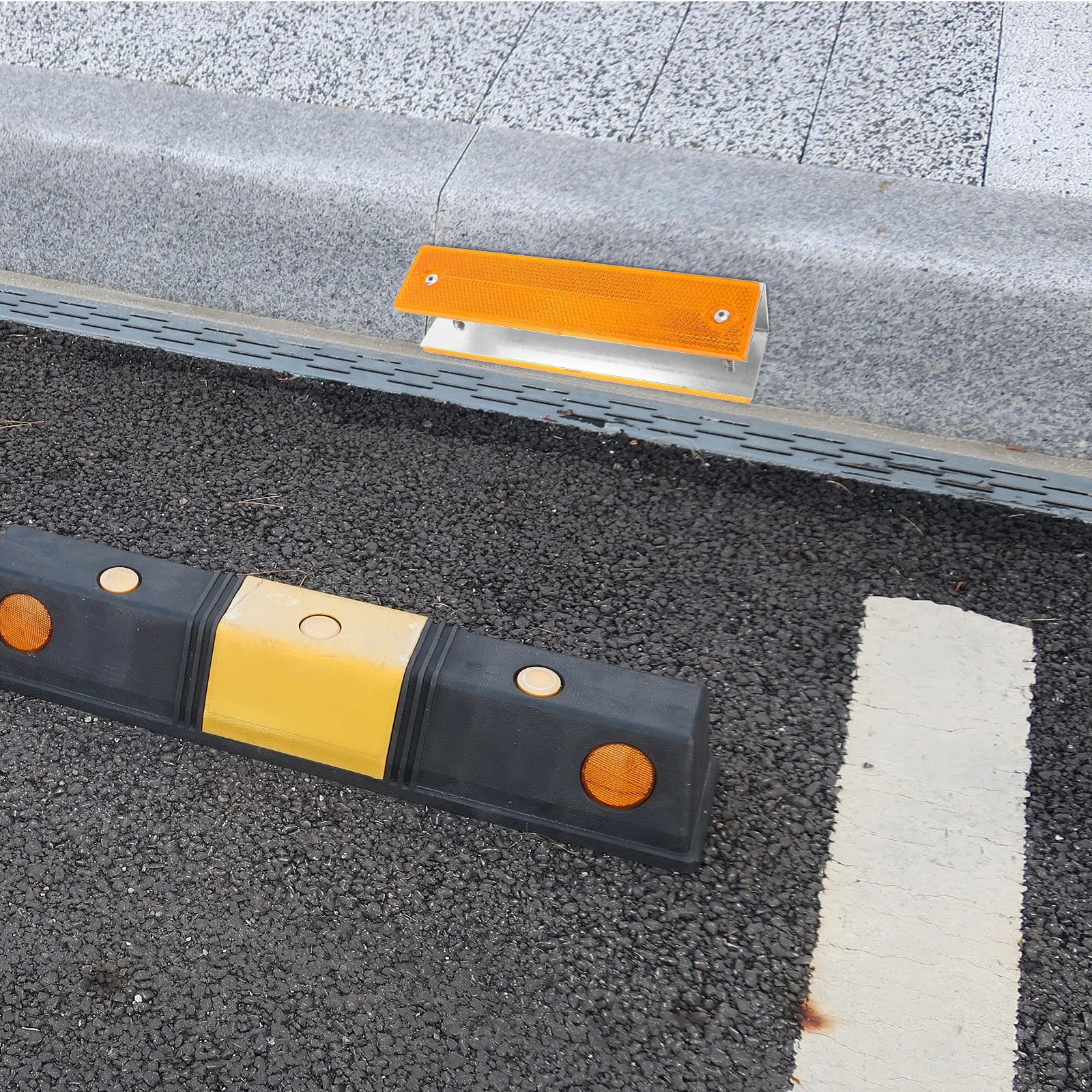 2Pcs Outdoor Road Safety Reflector High Visibility Reflective Material for Adverse Weather Roadway Pavement Marking Traffic