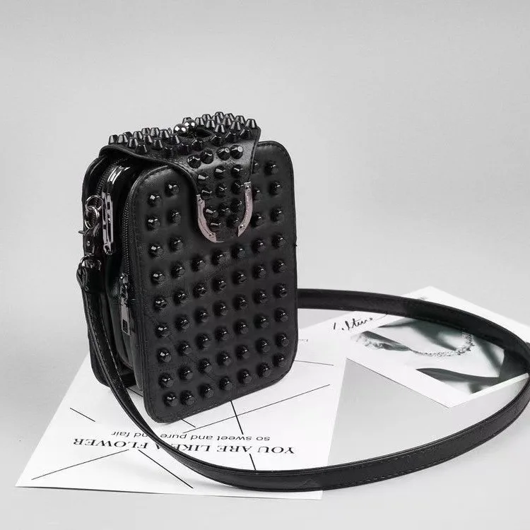 

Дизайнерская сумка через плечо с заклепками, женская модная сумка через плечо для девочек, многокарманный телефон, нулевой кошелек, мягкая кожаная сумка Carteras